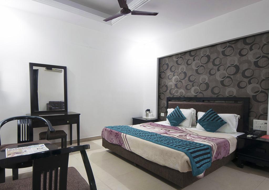 Hotel Sunrise Delhi  Ngoại thất bức ảnh