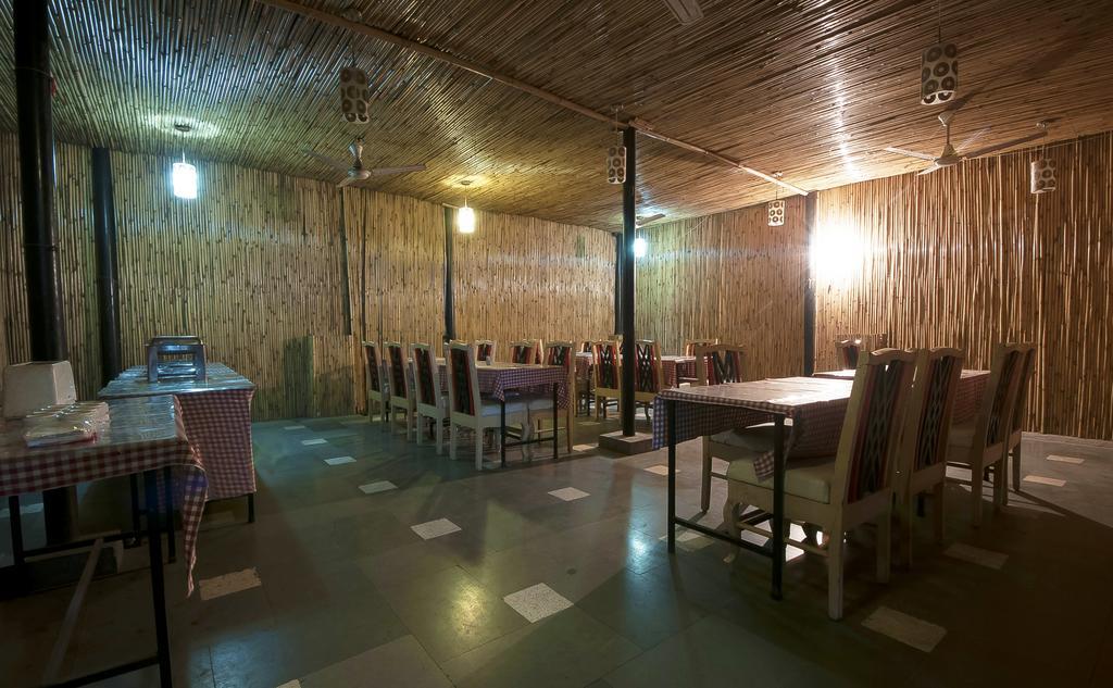 Hotel Sunrise Delhi  Ngoại thất bức ảnh