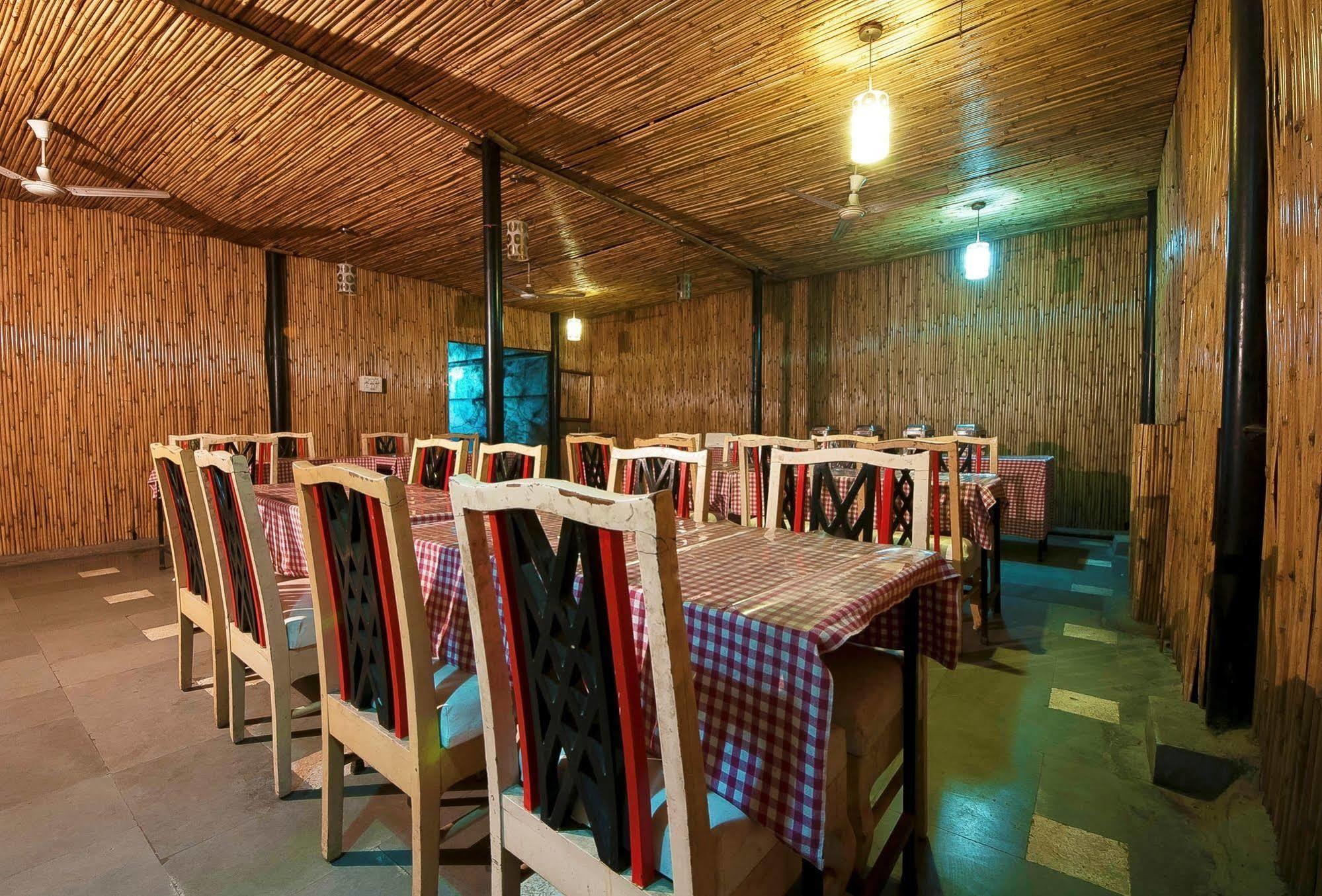 Hotel Sunrise Delhi  Ngoại thất bức ảnh