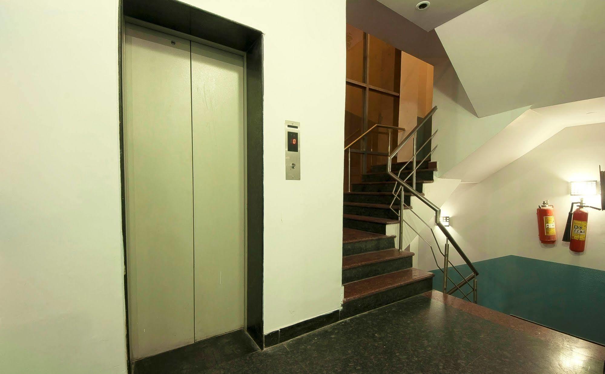 Hotel Sunrise Delhi  Ngoại thất bức ảnh