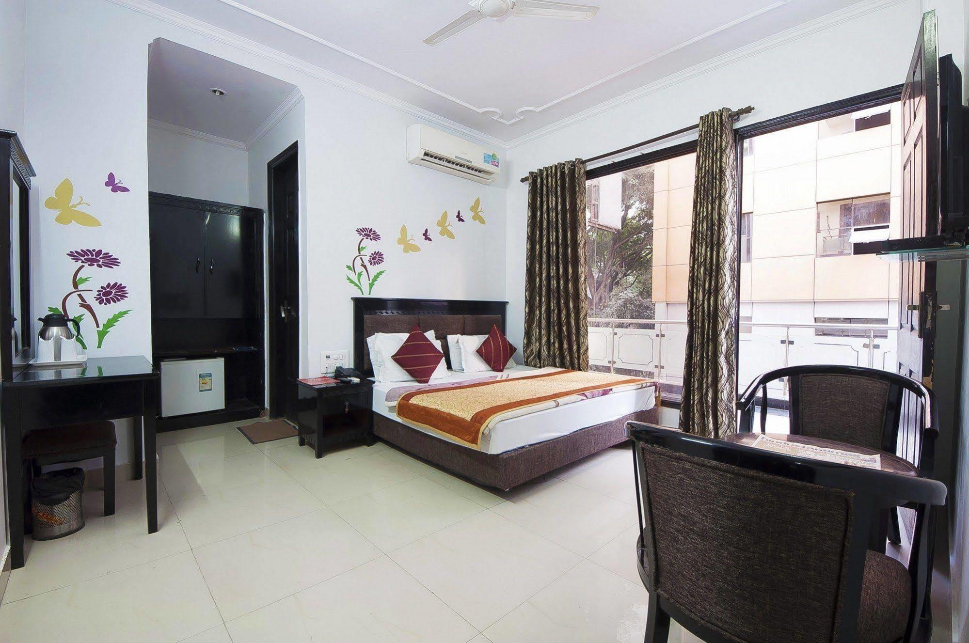 Hotel Sunrise Delhi  Ngoại thất bức ảnh